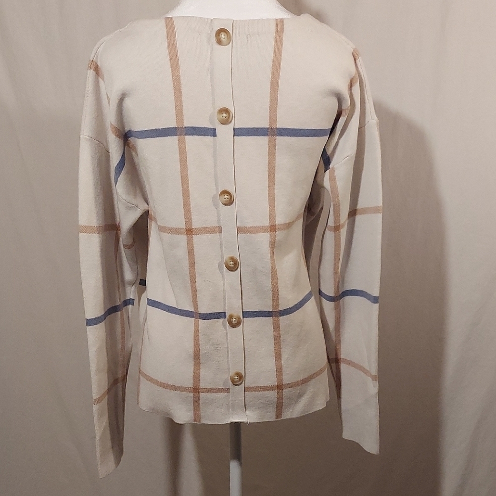 Tahari Plaid Women's Sweater - Cream and Blue